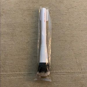 Crown Pro Blush Brush